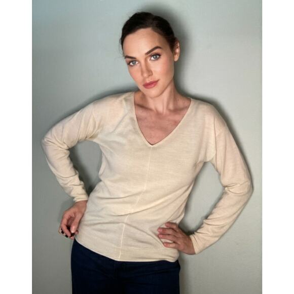 Dagmar Lightweight Merino Wool Quality V Neck Sweater Dolman Sleeve ~ Sz S - Picture 2 of 7